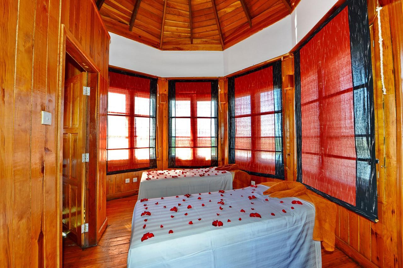 เมียนมา เทรเชอร์ รีสอร์ต Hotel Inle Lake ภายนอก รูปภาพ