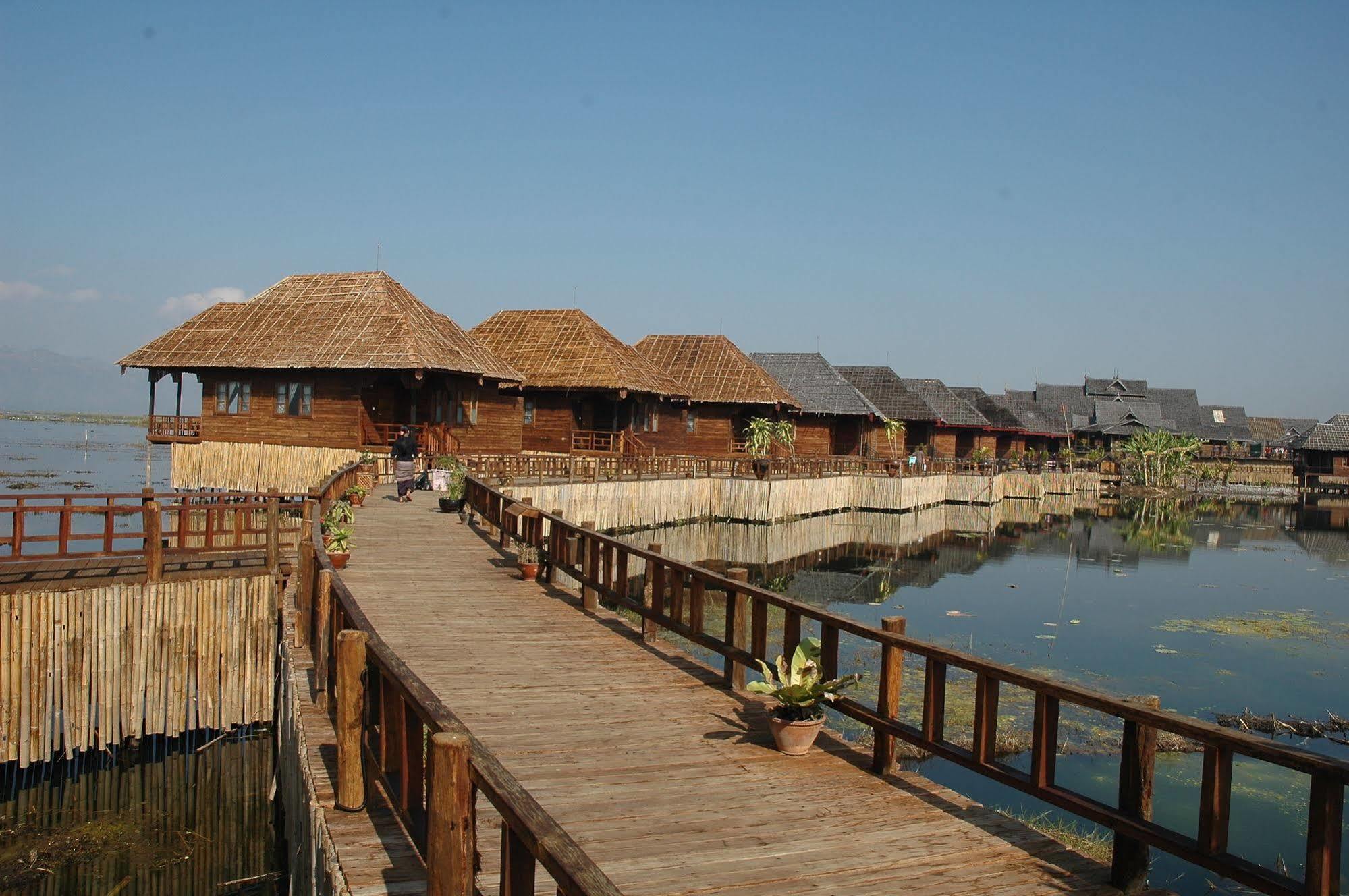 เมียนมา เทรเชอร์ รีสอร์ต Hotel Inle Lake ภายนอก รูปภาพ